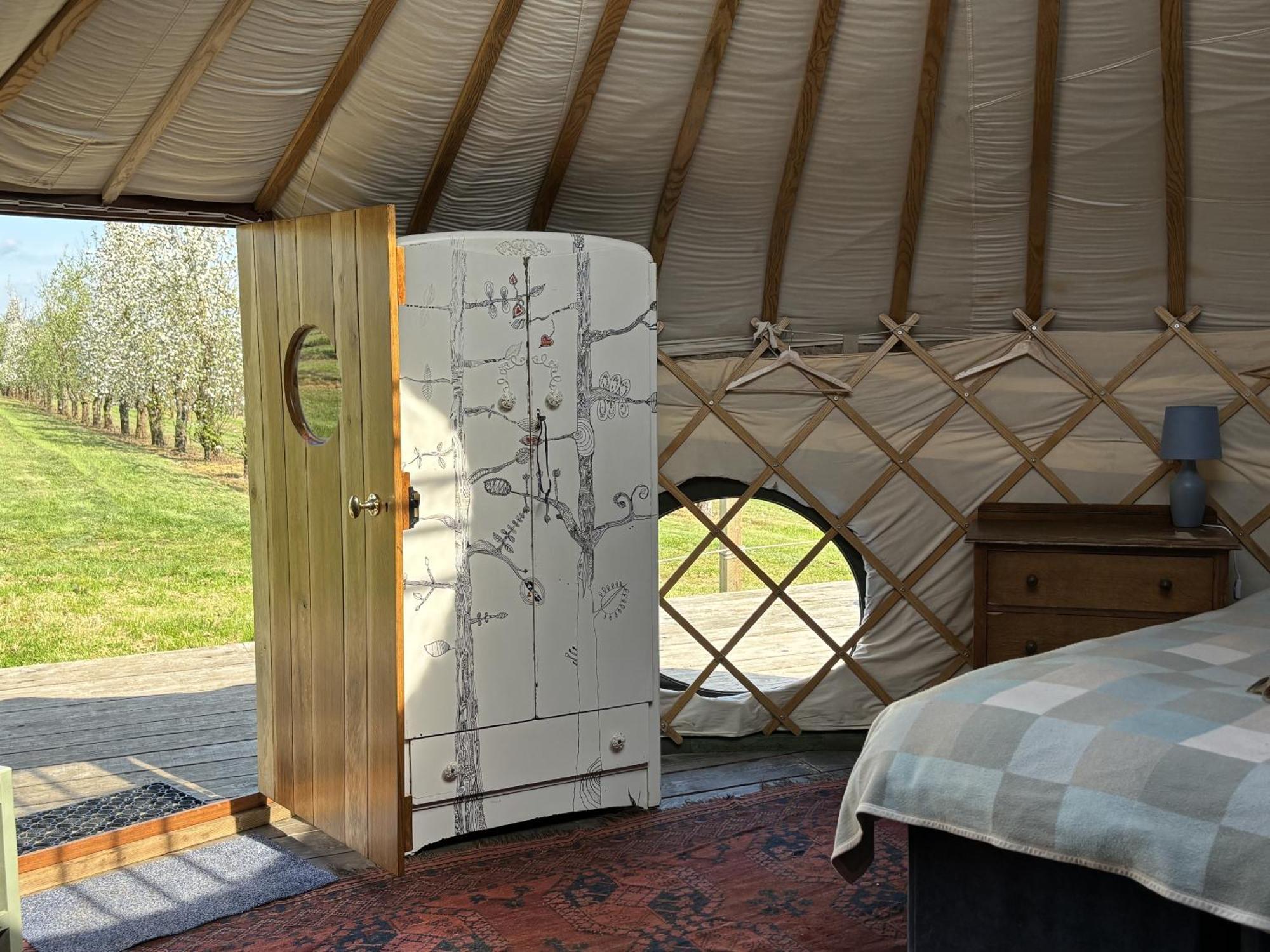 Вілла Dragon Orchard Retreat Ледбері Номер фото